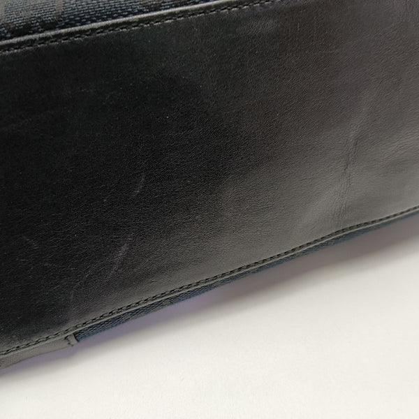 Monogram Canvas Black