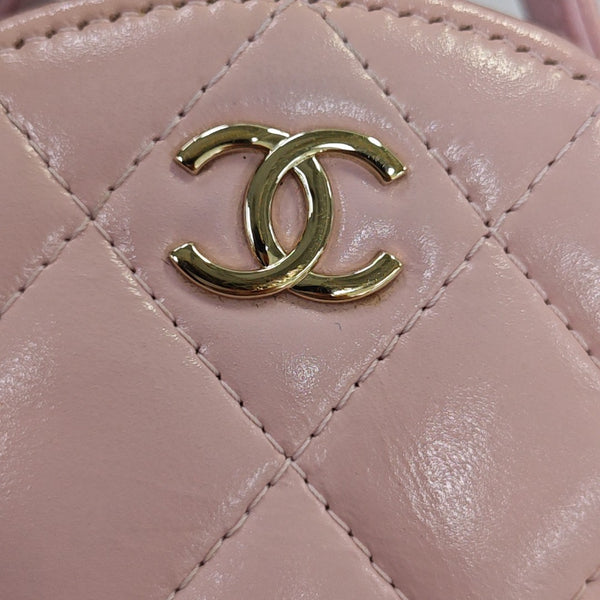 ROUND Quilted Lambskin Pink