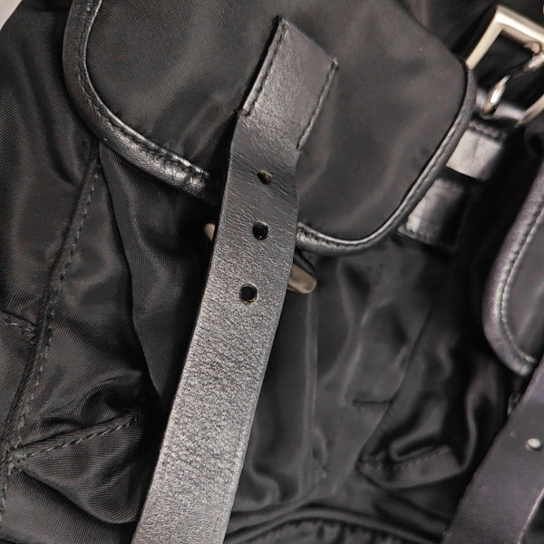 Vela Small Nylon Black
