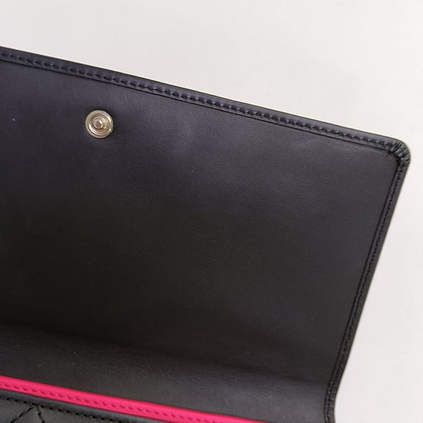 Authenticated pre-owned CAMBON Quilted Calfskin Black - Clutch at Looply