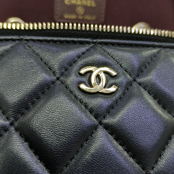 Quilted Lambskin Shoulder Bag Black