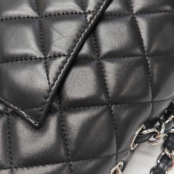 CLASSIC FLAP Jumbo Quilted Lambskin Black