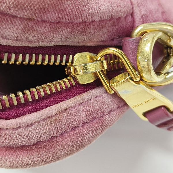 Matelassé Quilted Velvet Beige