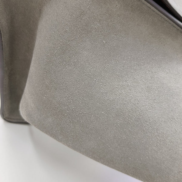 TRAPEZE Medium Suede Gray