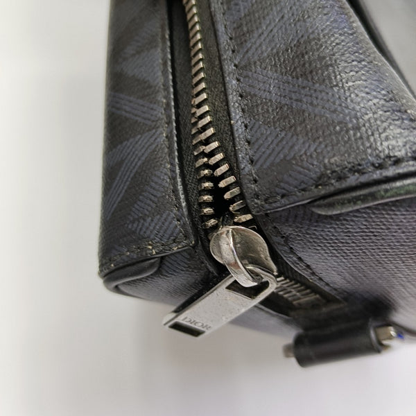 Lingot Oblique Coated Canvas Black