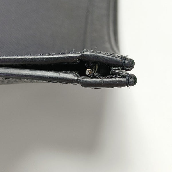 Pochette Voyag MM Calfskin Black