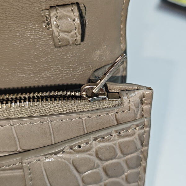 Hourglass Wallet On Chain Mini Calfskin Gray