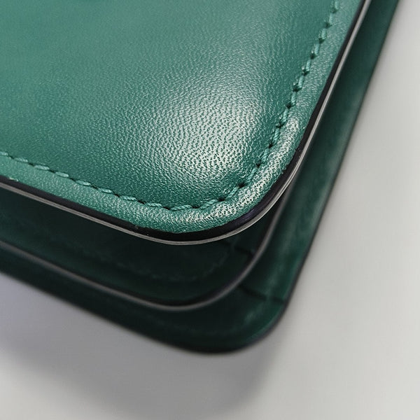 SERPENTI FOREVER Medium Calfskin Green