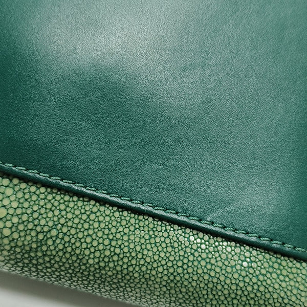 SERPENTI FOREVER Small Stingray Leather Green
