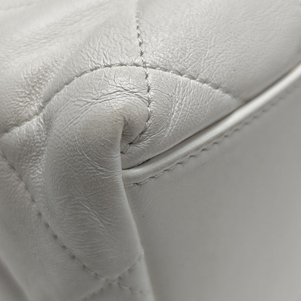 25P Quilted Lambskin White