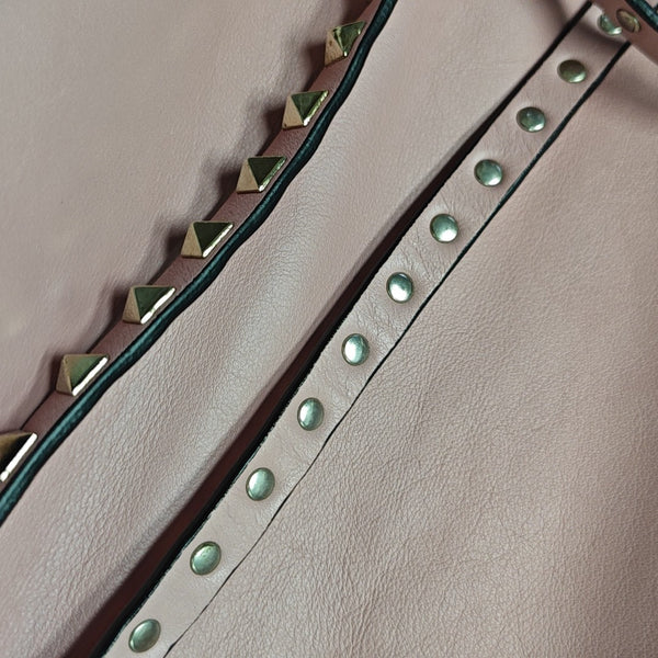 Rockstud Medium Leather Pink