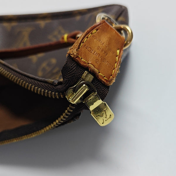 ACCESSOIRES Monogram Coated Canvas Brown