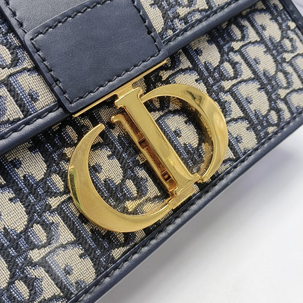 30 Montaigne Oblique Canvas Blue