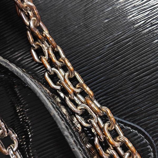 Authenticated pre-owned Twist MM Epi Black - Shoulder Bag at Looply