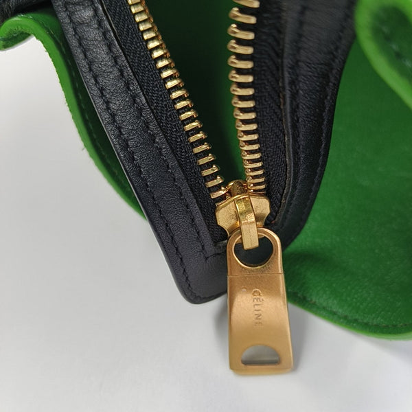 TRAPEZE Small Calfskin Black