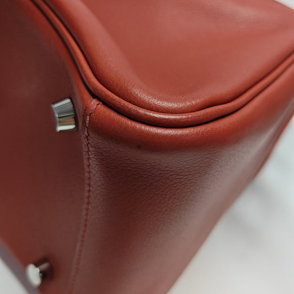 Lindy 26 Evercolor Red