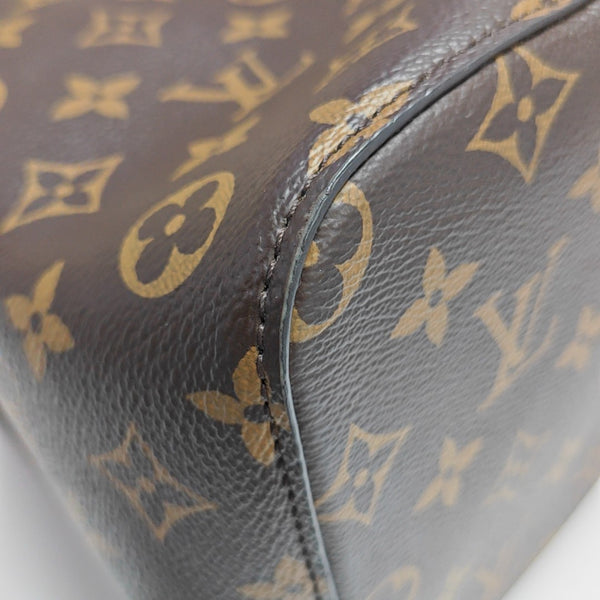 NÉONOÉ MM Monogram Coated Canvas Brown