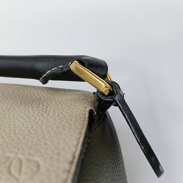 Puzzle Medium Calfskin Gray