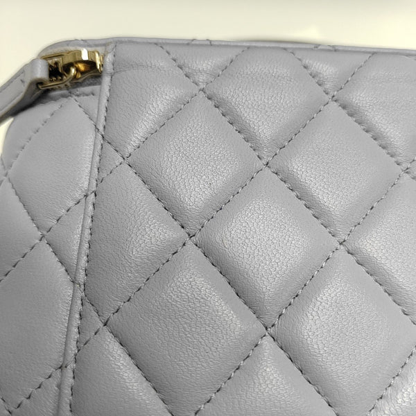 ESTUCHE DE TOCADOR Pequeño Acolchado Piel de Cordero Morado