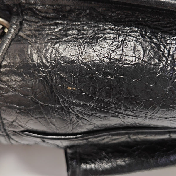 NIKI Large Chevron Calfskin Black