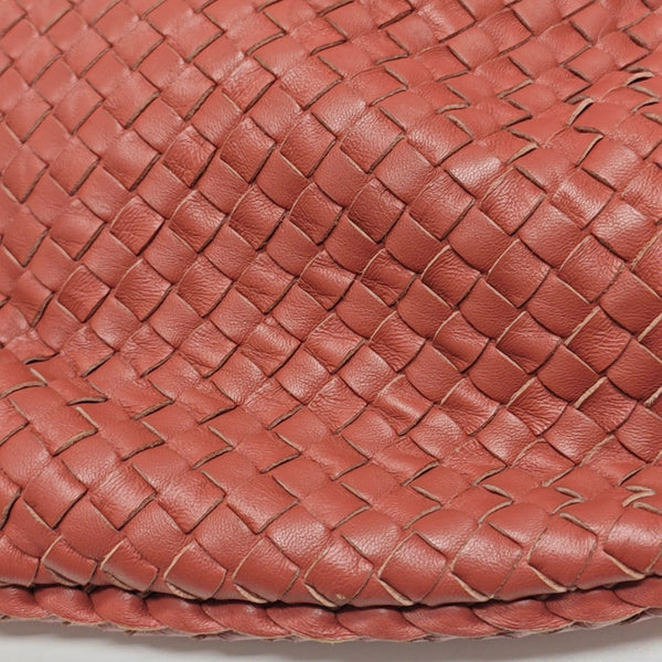 Veneta Large Calfskin Brown