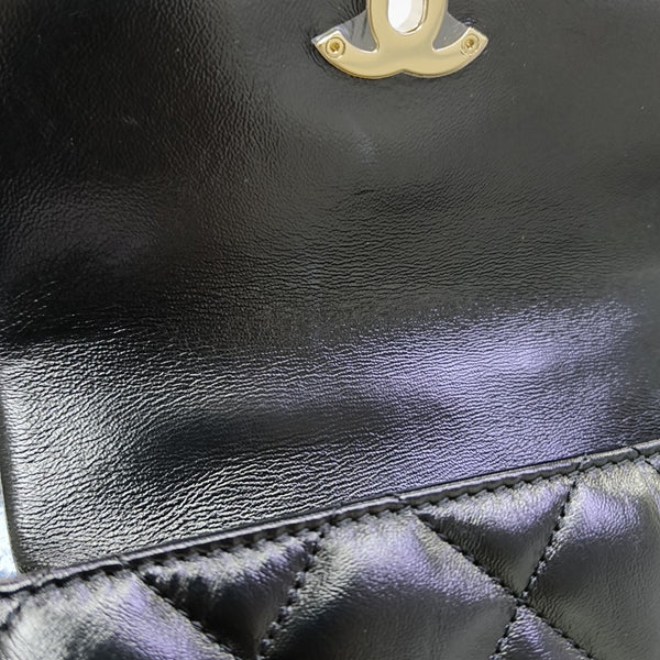 Quilted Lambskin Shoulder Bag Black