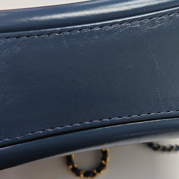 GABRIELLE Small Chevron Calfskin Blue