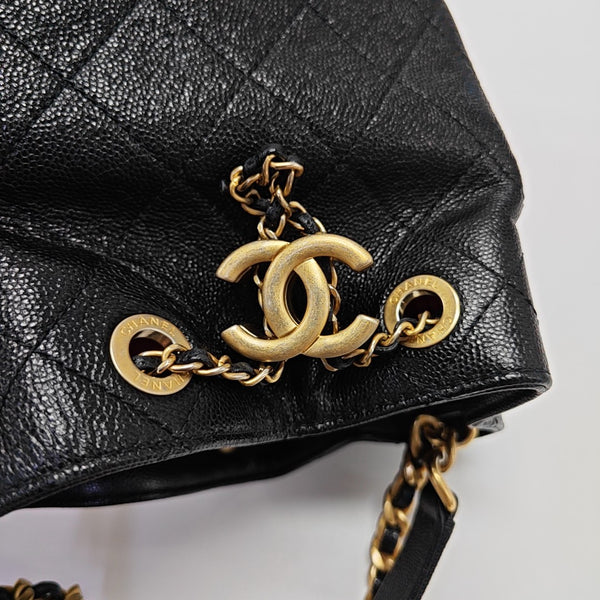 DRAWSTRING Quilted Calfskin Black