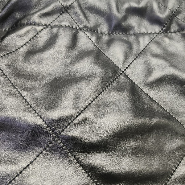 CHANEL 22 Small Quilted Calfskin Black
