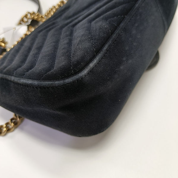GG Marmont Medium Quilted Velvet Black