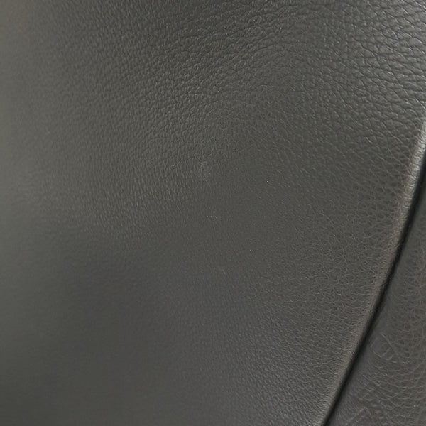 DISCOVERY Monogram Calfskin Black