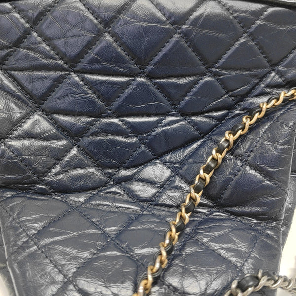 GABRIELLE Medium Quilted Calfskin Blue