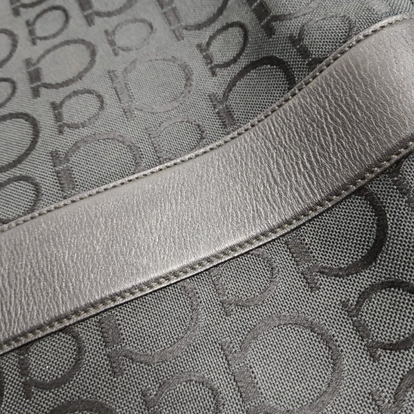 Canvas Black