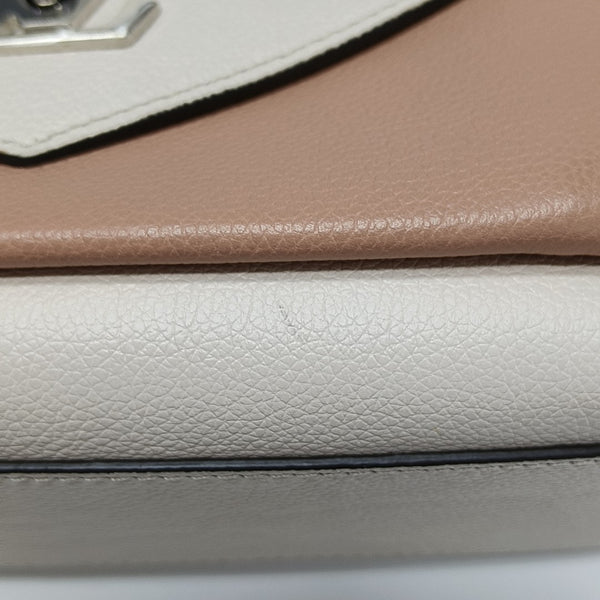 LOCKME BB Calfskin Beige
