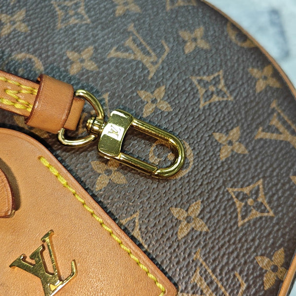 BOITE CHAPEAU PM Monogram Coated Canvas Brown