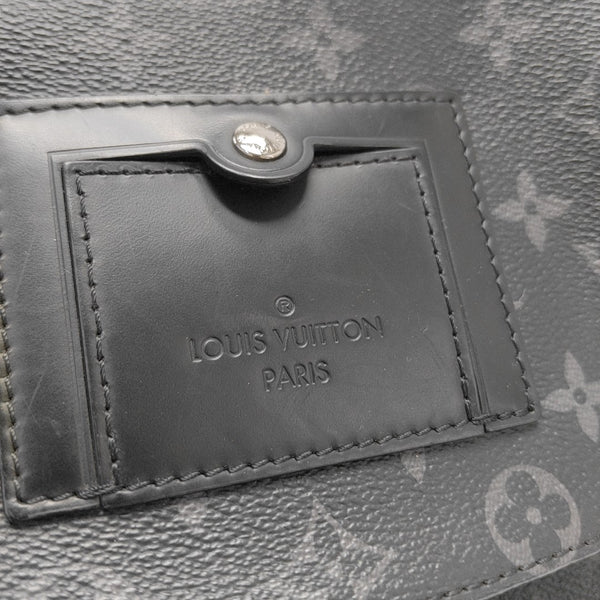 VOYAGER PM Lona Monogram Revestida Negra