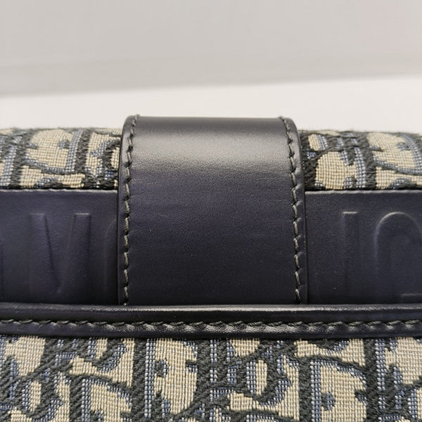 30 Montaigne Oblique Canvas Blue