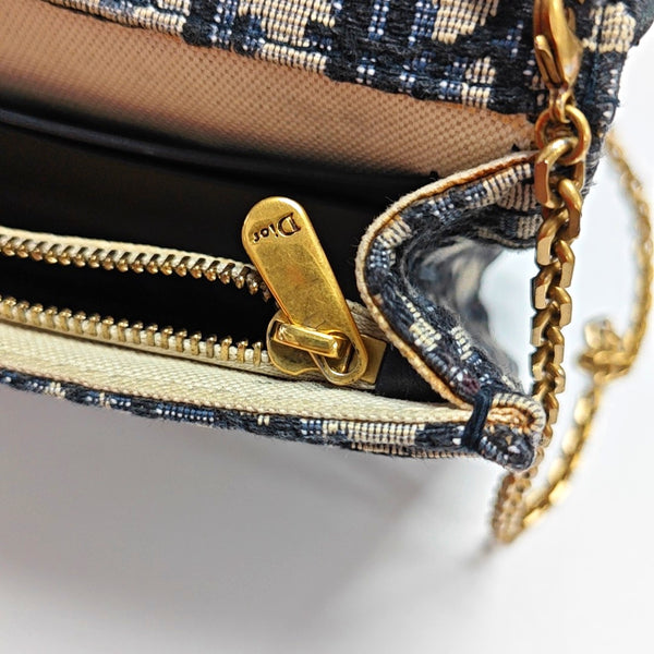 Authenticated pre-owned Saddle Monogram Canvas Blue - Shoulder Bag at Looply