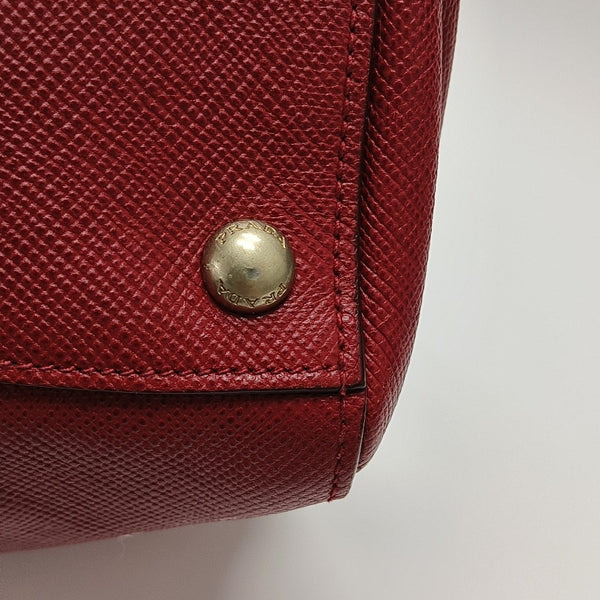 Calfskin Shoulder Bag Red