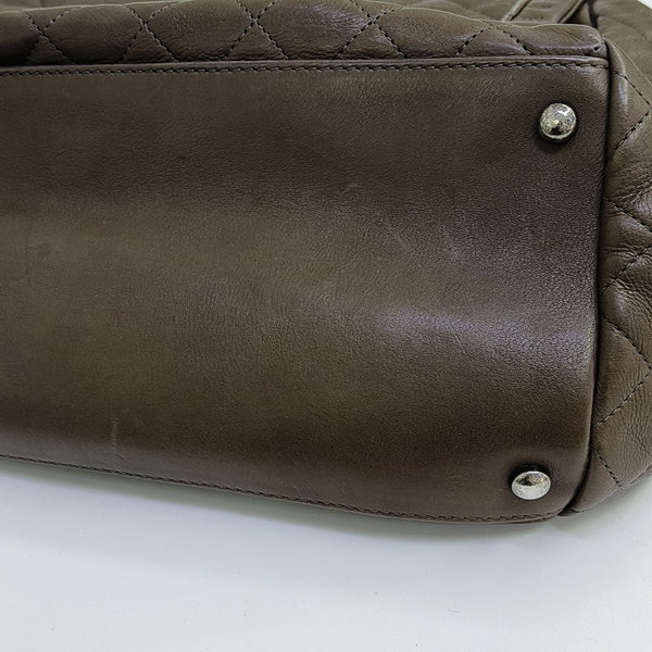 LUXURY LINE Quilted Calfskin Gray