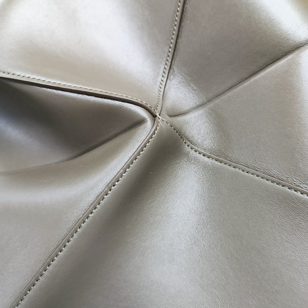 Puzzle Fold Medium Quilted Calfskin Green