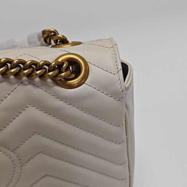 GG Marmont Medium Quilted Calfskin White