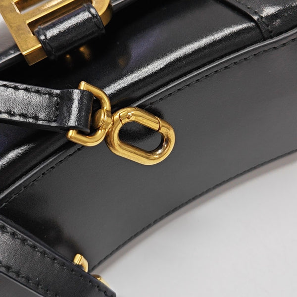 Hourglass XS Calfskin Black