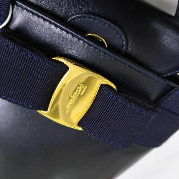 Vara Small Calfskin Black