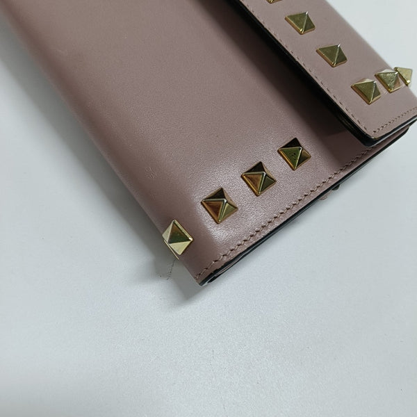 Cartera rosa de piel de ternera Rockstud