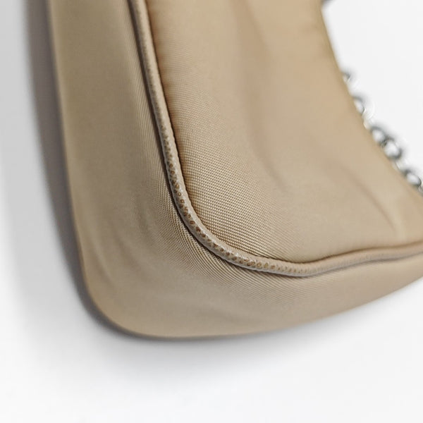 Re-Edition Nylon Beige