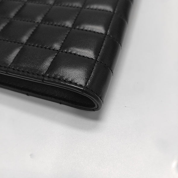 Quilted Lambskin Clutch Black