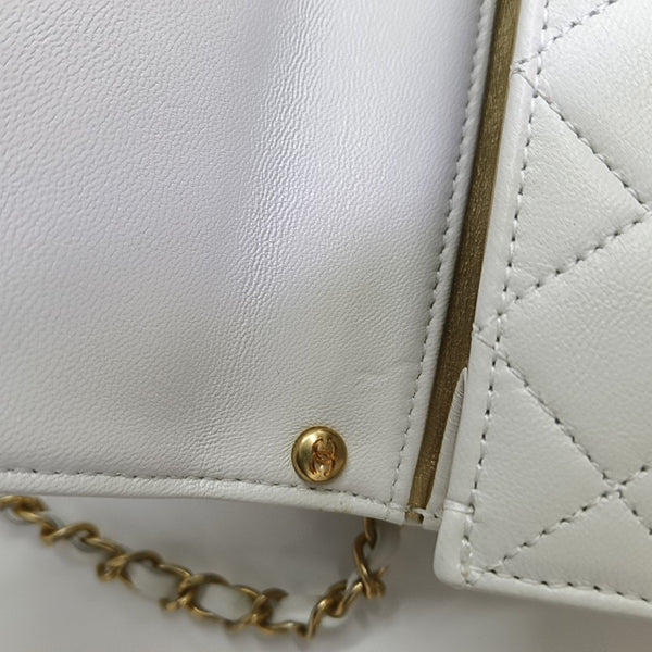 CLASSIC FLAP Mini Quilted Lambskin White