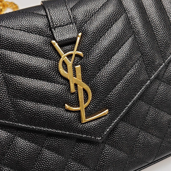MONOGRAM Medium Chevron Calfskin Black