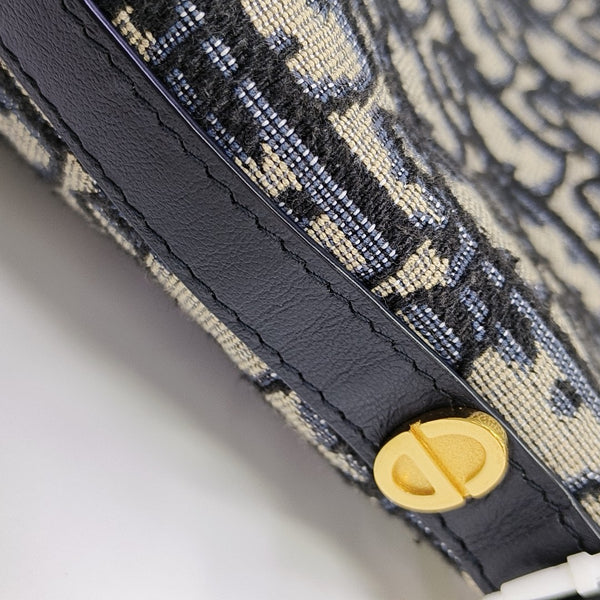 Travel Kit Oblique Canvas Blue